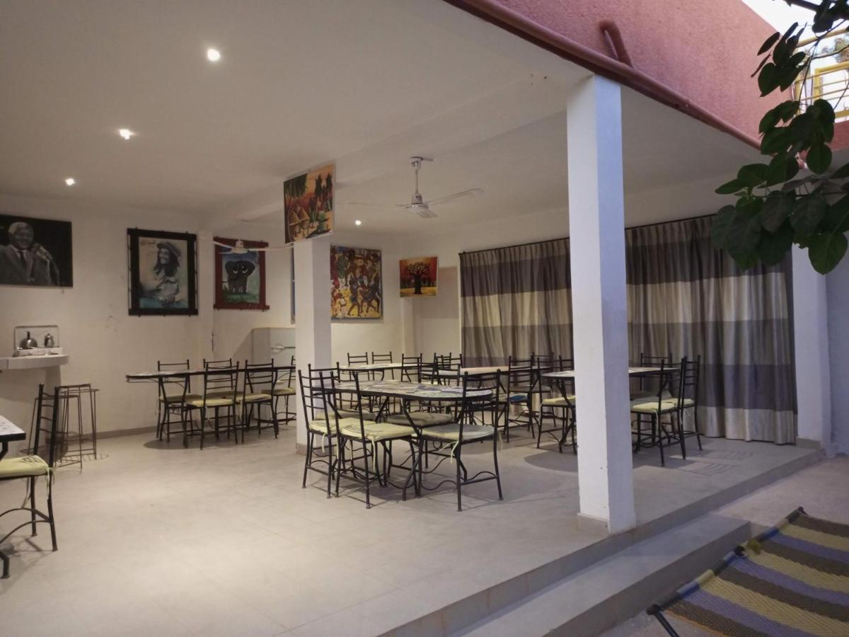 Guesthouse Dalal Ak Jamm 엠보우 외부 사진
