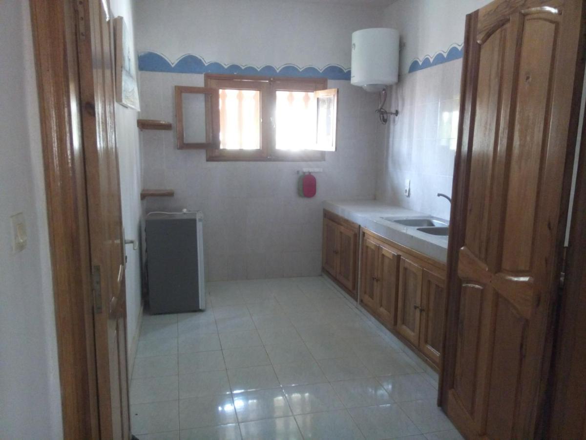 Guesthouse Dalal Ak Jamm 엠보우 외부 사진