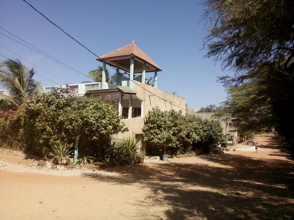 Guesthouse Dalal Ak Jamm 엠보우 외부 사진