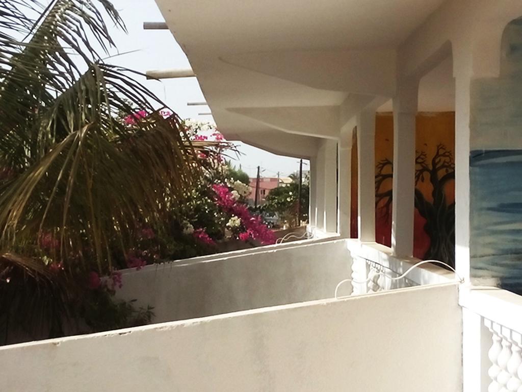 Guesthouse Dalal Ak Jamm 엠보우 외부 사진